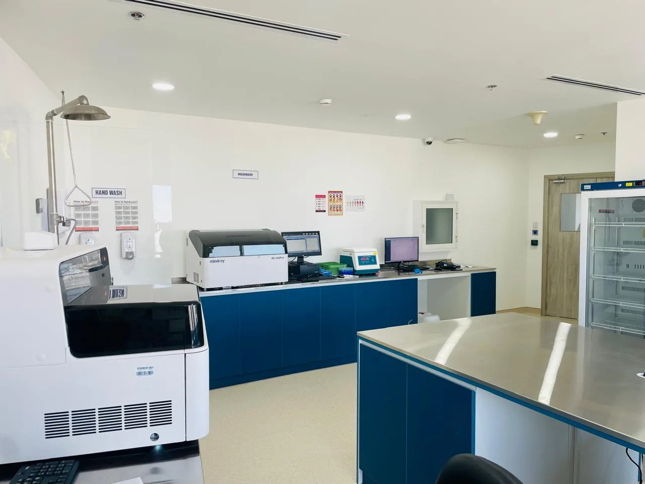 Advanced analyzers for blood testing